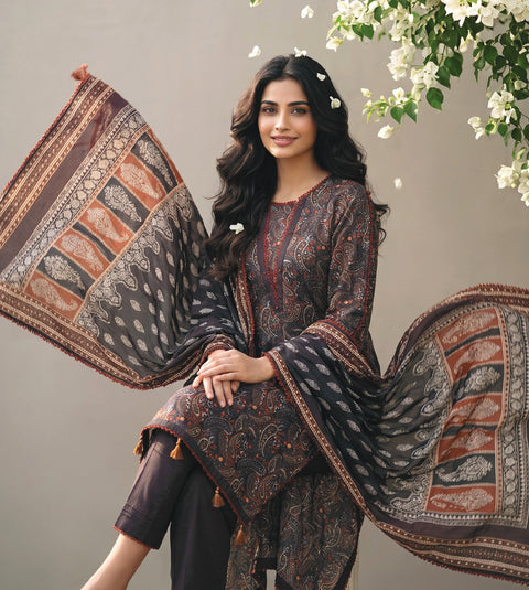 SALINA by Regalia Textile - 07 Lawn Digital Printed Collection Vol-17